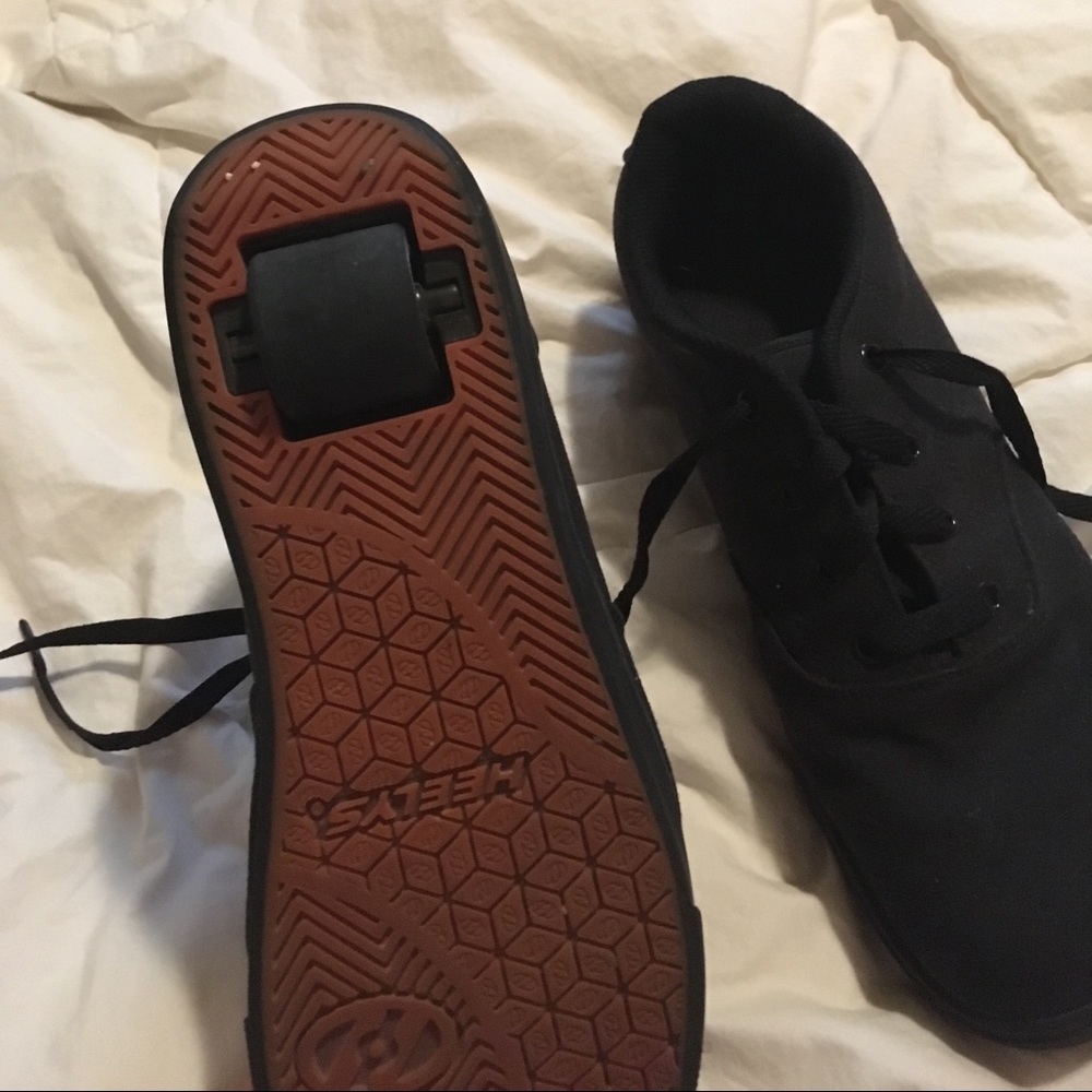 black heelys!